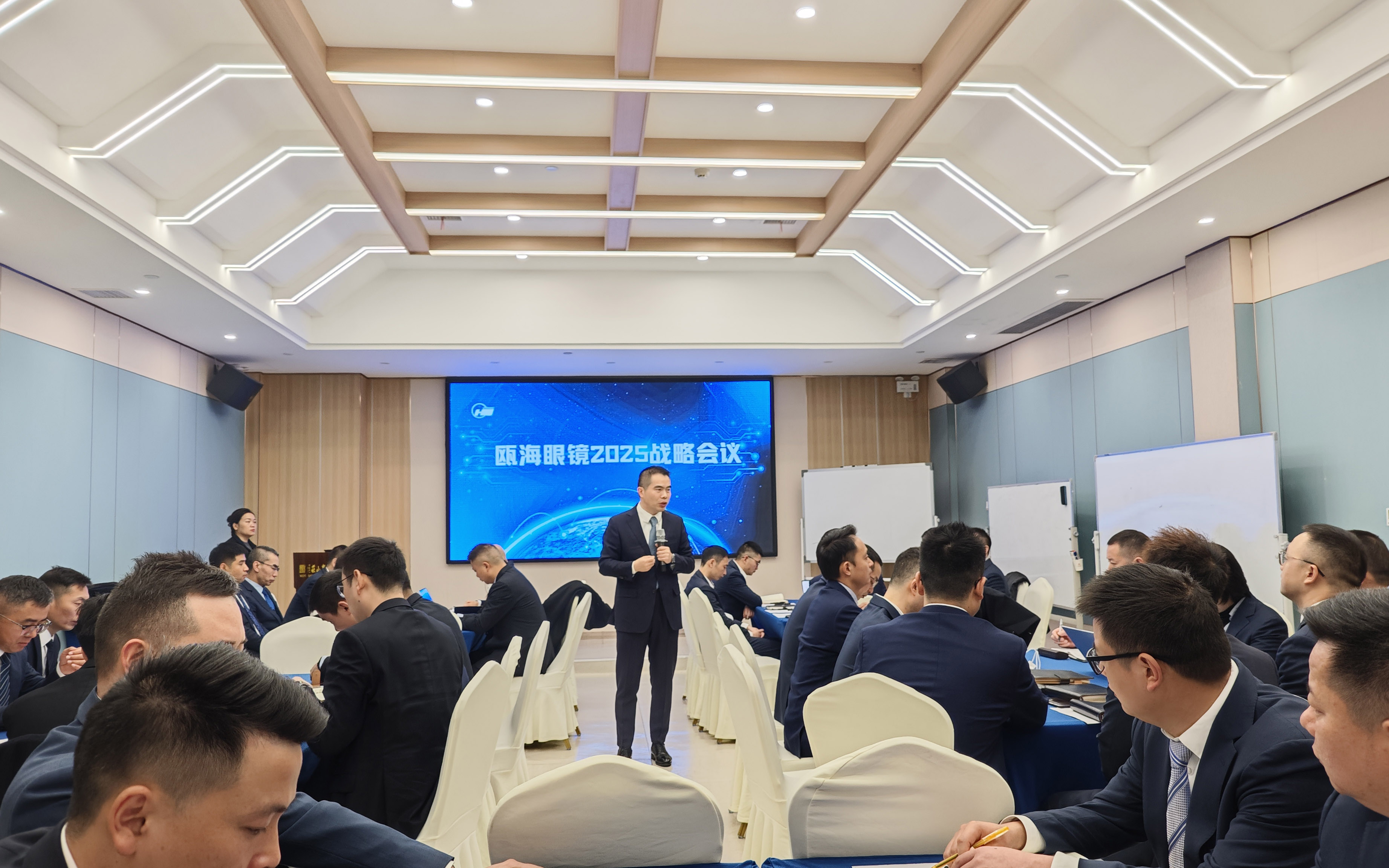 1734998193486070405.jpg 1734998193486070405.jpg